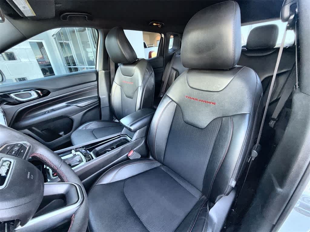 Thumbnail: 2023 Jeep Compass - 11