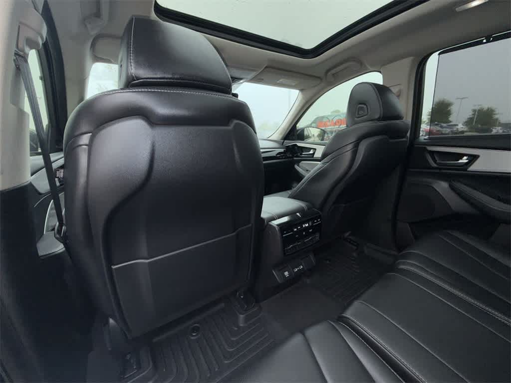 Thumbnail: 2023 Acura MDX - 11