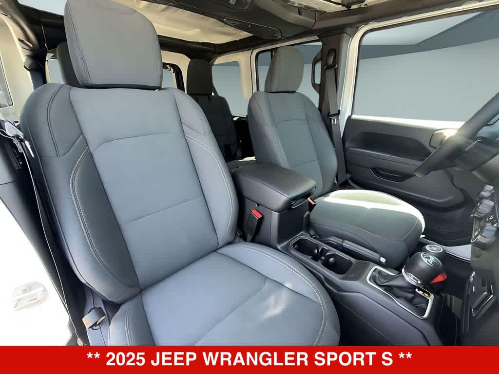 Thumbnail: 2025 Jeep Wrangler - 13