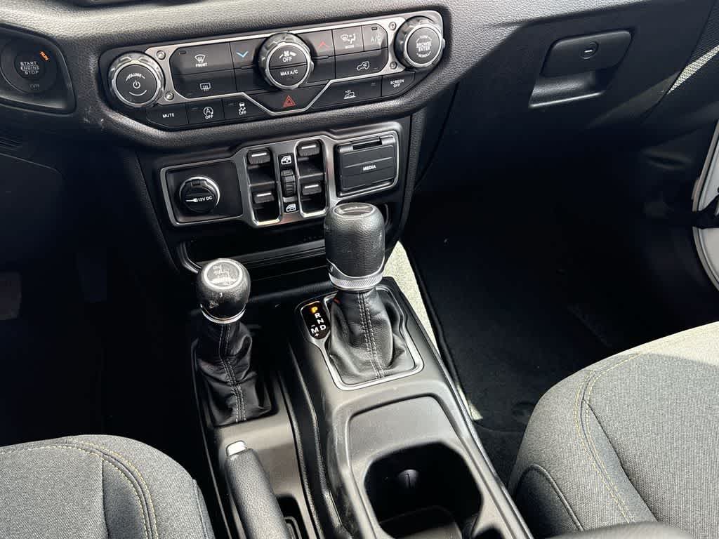 Thumbnail: 2026 Jeep Gladiator - 17