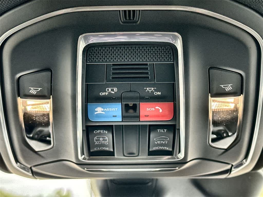 Thumbnail: 2025 Jeep Grand Cherokee - 19