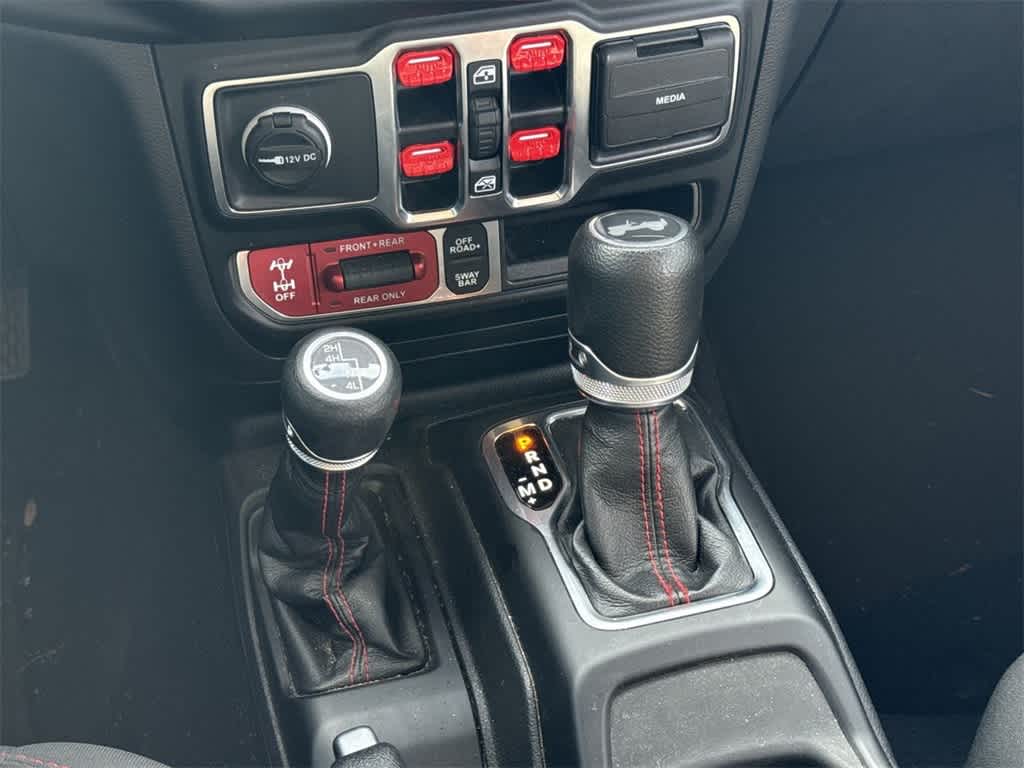 Thumbnail: 2023 Jeep Wrangler - 17