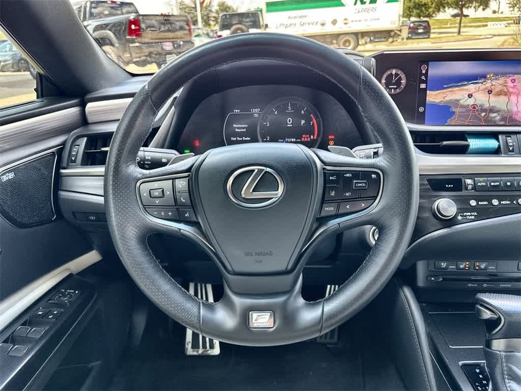 Thumbnail: 2021 Lexus ES - 17