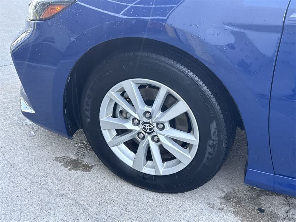 Thumbnail: 2025 Toyota Camry - 9