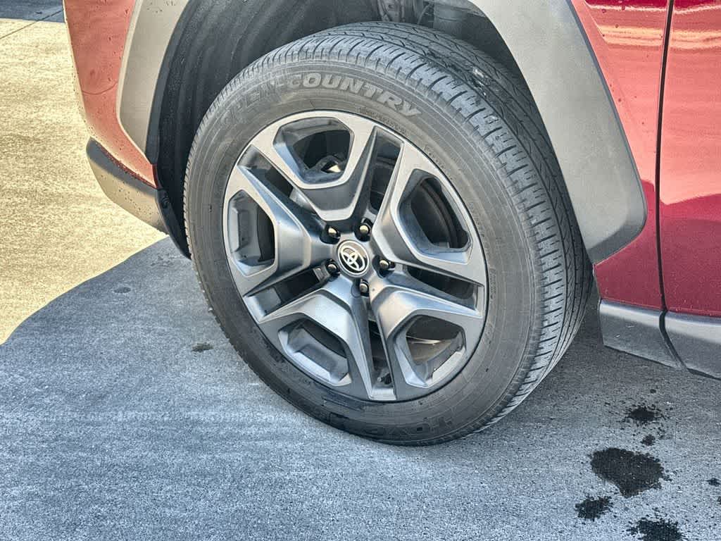 Thumbnail: 2024 Toyota RAV4 - 9