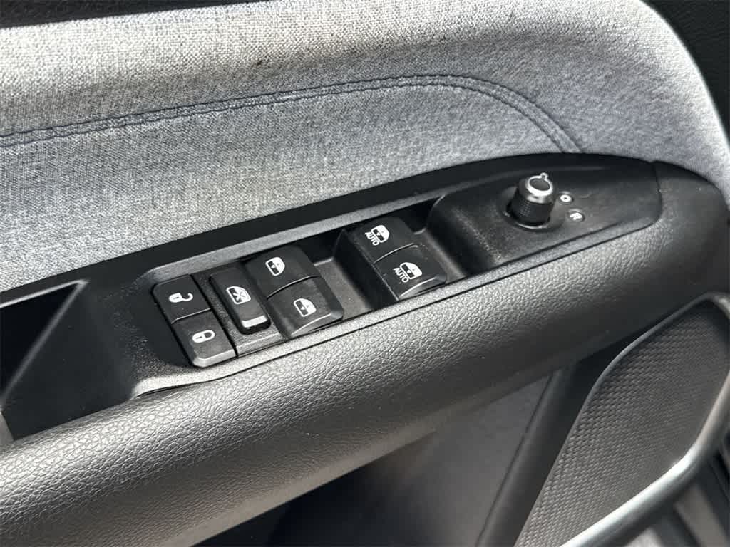 Thumbnail: 2022 Jeep Compass - 24