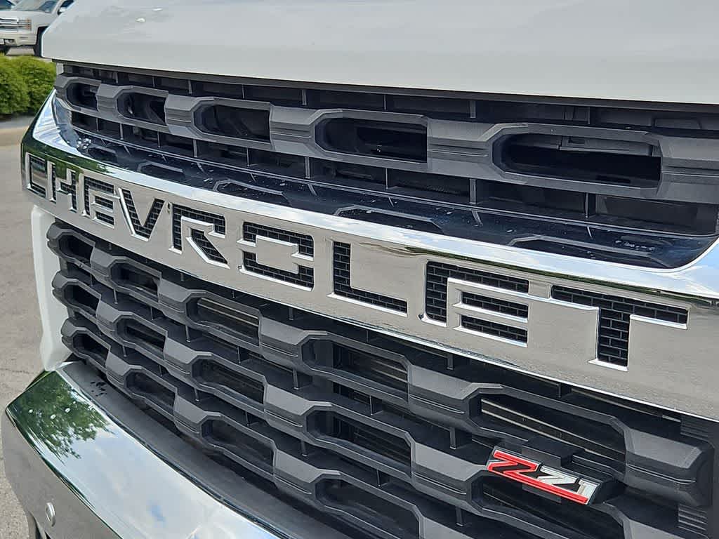 Thumbnail: 2022 Chevrolet Silverado 3500 - 12