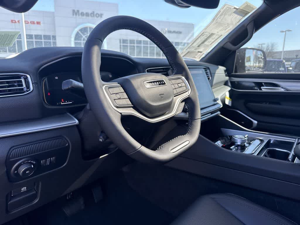 Thumbnail: 2025 Jeep Wagoneer - 2