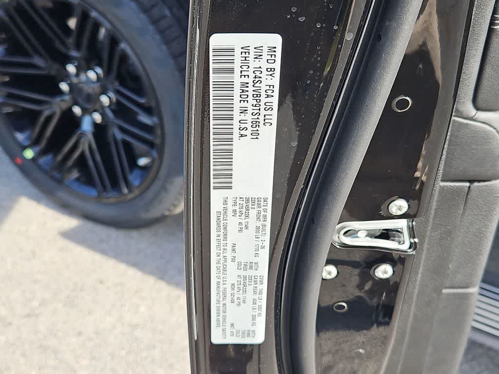 Thumbnail: 2026 Jeep Grand Wagoneer - 39