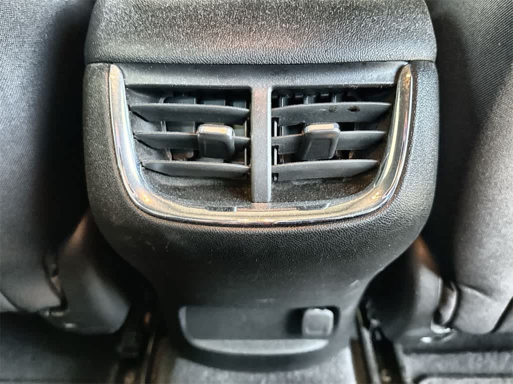 Thumbnail: 2023 Chevrolet Malibu - 21