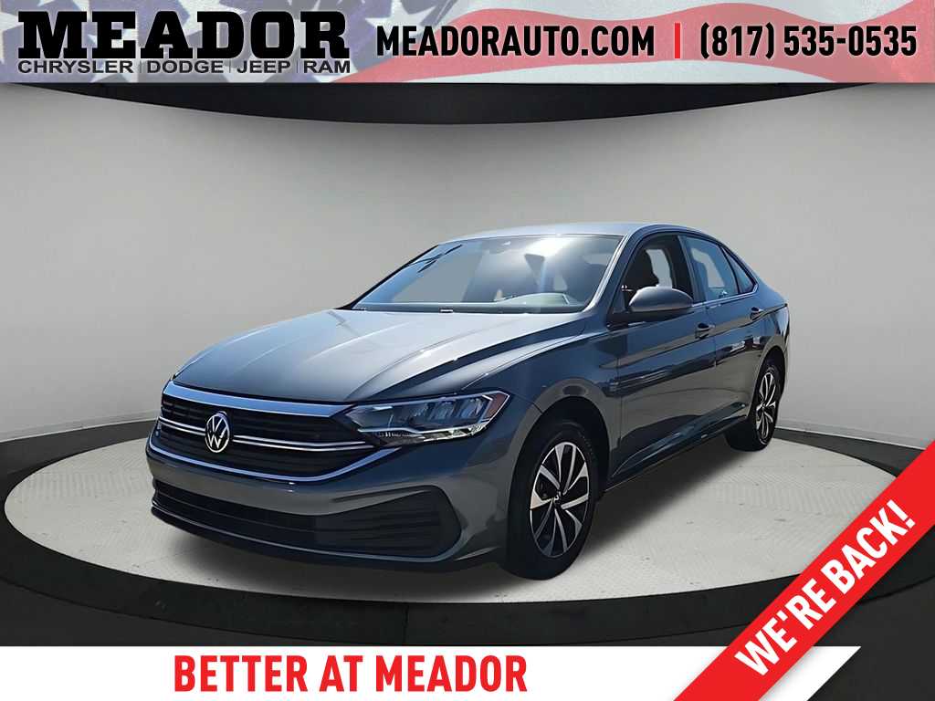 Thumbnail: 2024 Volkswagen Jetta - 1