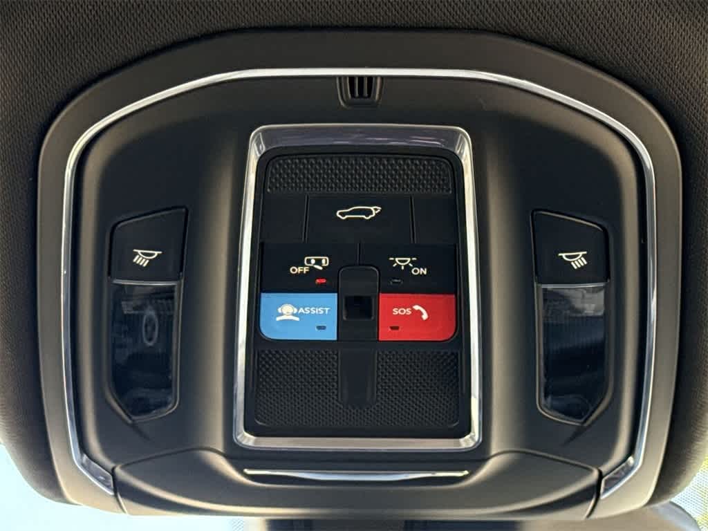 Thumbnail: 2025 Jeep Grand Cherokee - 19