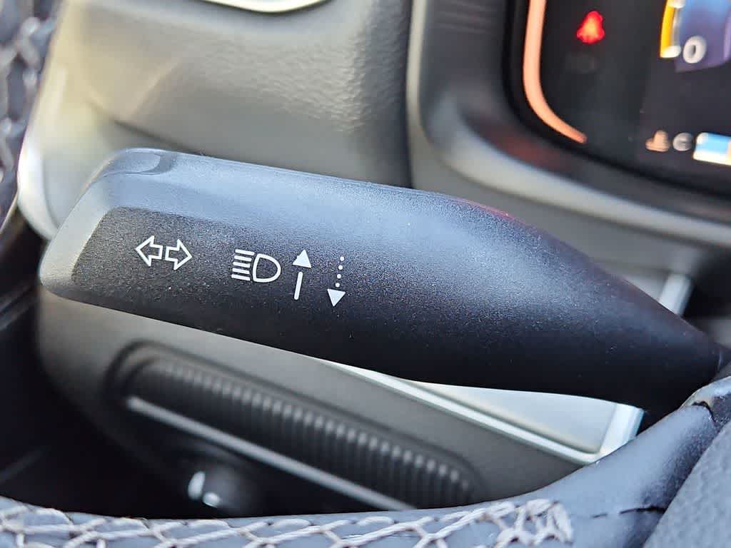 Thumbnail: 2026 Jeep Grand Wagoneer - 28