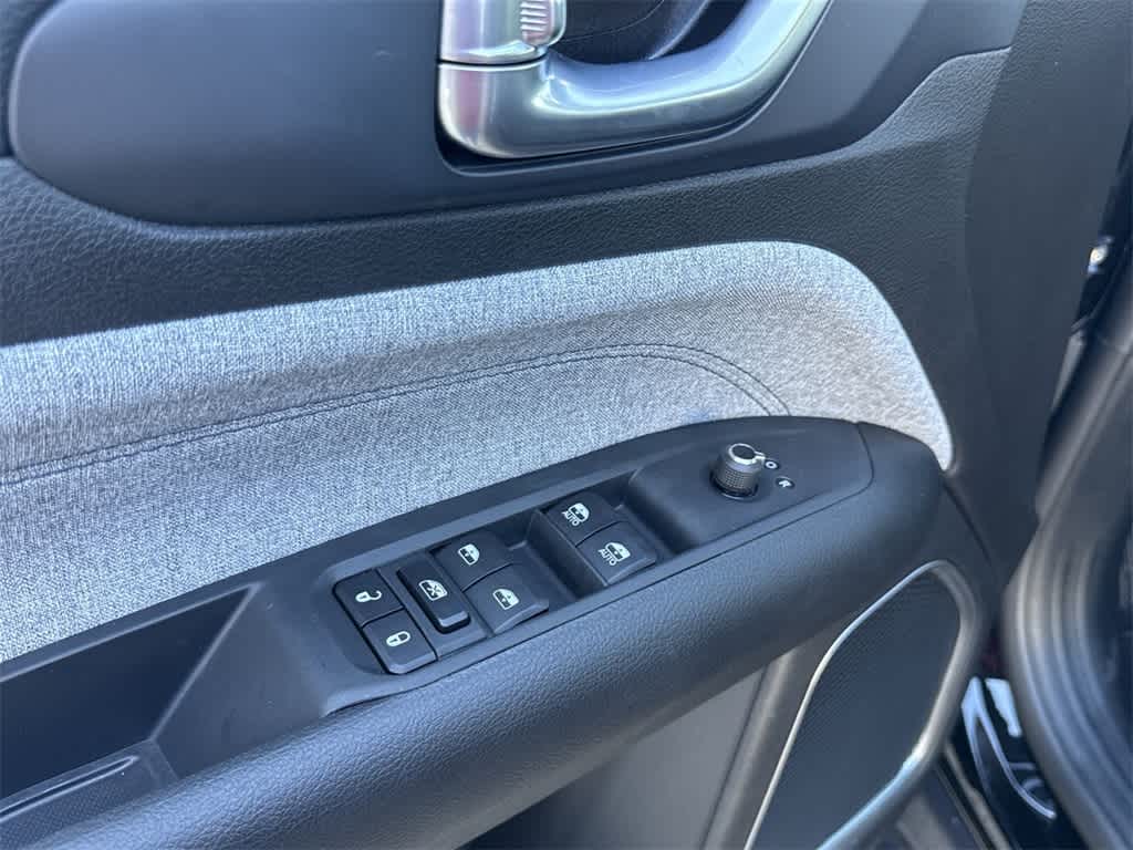 Thumbnail: 2026 Jeep Compass - 22