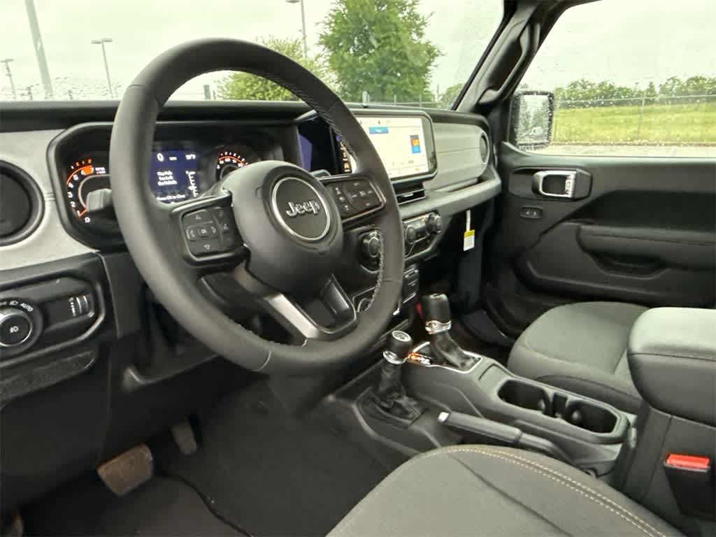 Thumbnail: 2025 Jeep Wrangler - 2