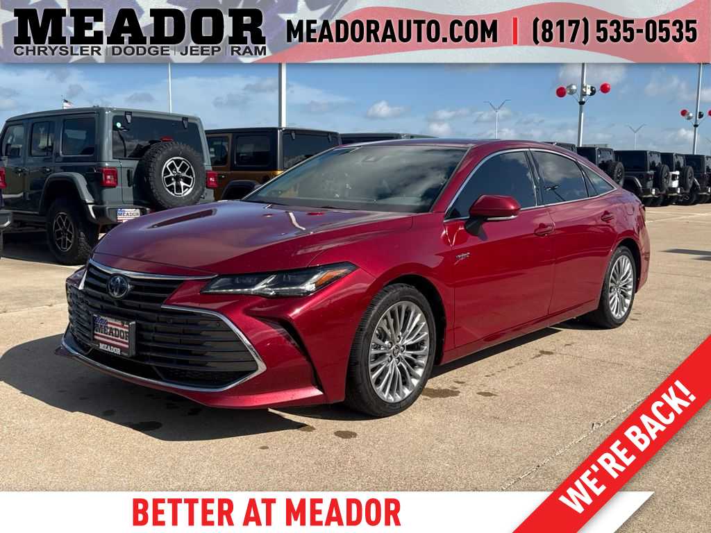 2021 Toyota Avalon Limited Hybrid's photo