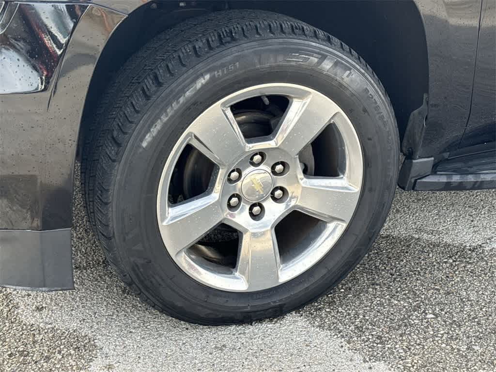 Thumbnail: 2018 Chevrolet Suburban - 9