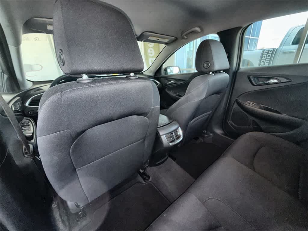 Thumbnail: 2023 Chevrolet Malibu - 11