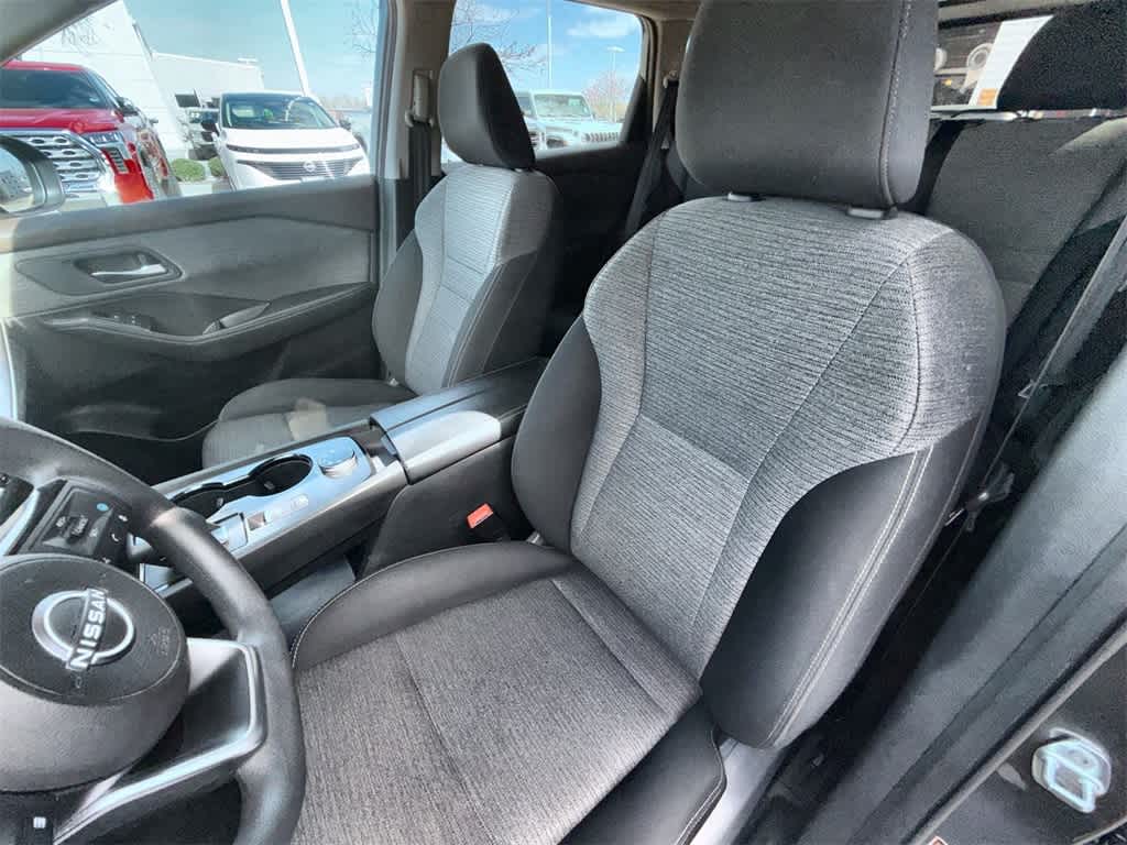 Thumbnail: 2023 Nissan Rogue - 11