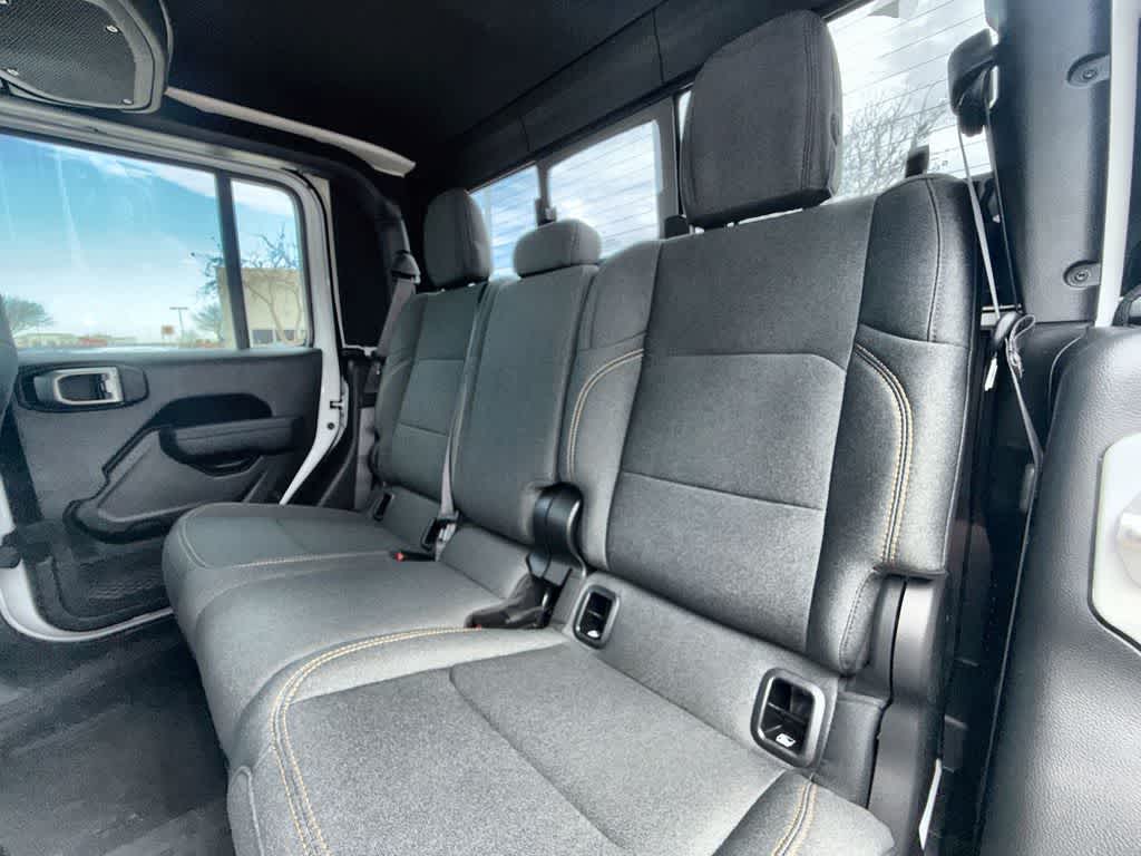 Thumbnail: 2025 Jeep Gladiator - 13