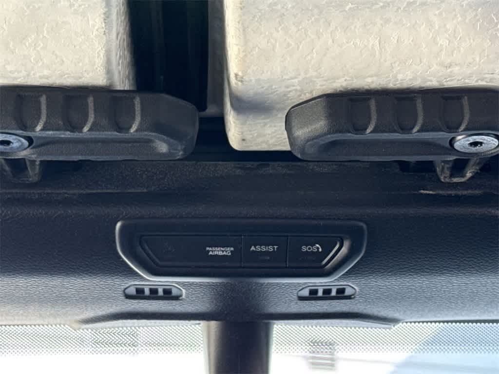 Thumbnail: 2022 Jeep Gladiator - 20