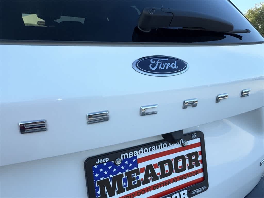 Thumbnail: 2024 Ford Escape - 8