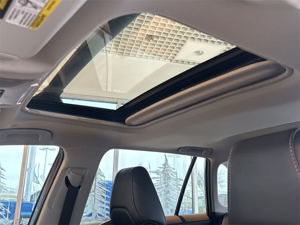 Thumbnail: 2023 Toyota RAV4 - 23