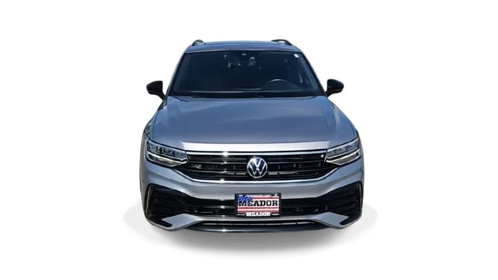 Thumbnail: 2023 Volkswagen Tiguan - 3
