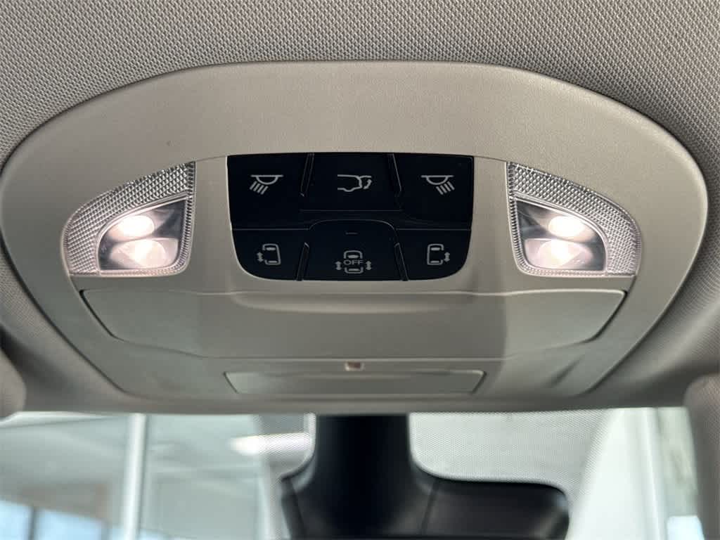 Thumbnail: 2024 Chrysler Pacifica - 20