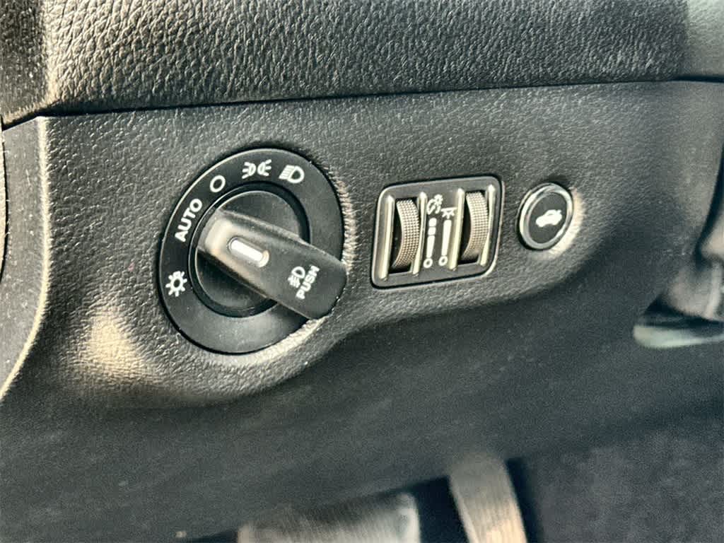 Thumbnail: 2021 Dodge Challenger - 23