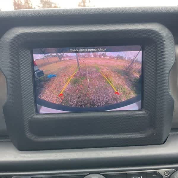 Thumbnail: 2021 Jeep Wrangler - 15