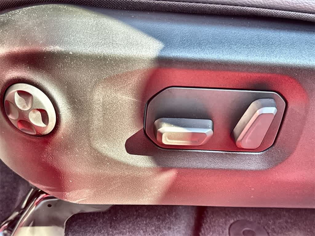 Thumbnail: 2025 Jeep Gladiator - 24