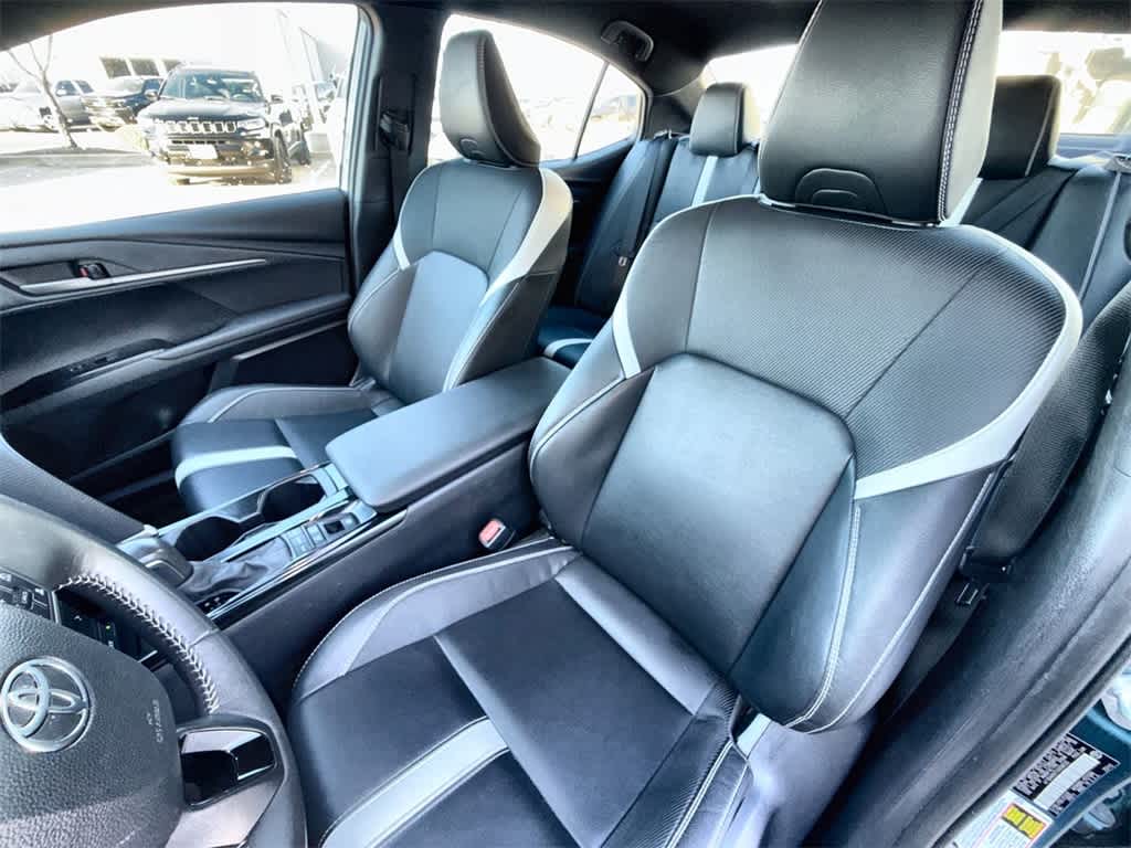 Thumbnail: 2025 Toyota Camry - 11