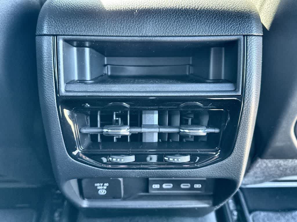 Thumbnail: 2026 Jeep Grand Cherokee - 21