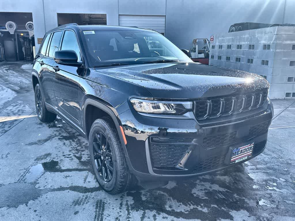 Thumbnail: 2026 Jeep Grand Cherokee - 6