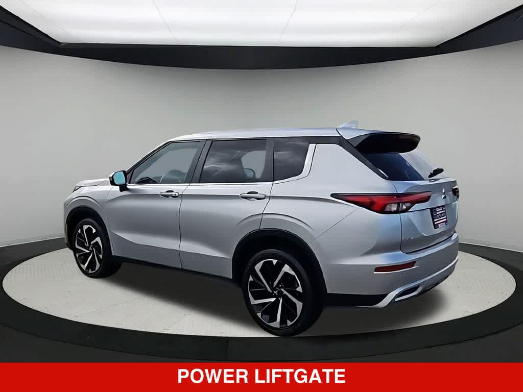 Thumbnail: 2024 Mitsubishi Outlander - 6