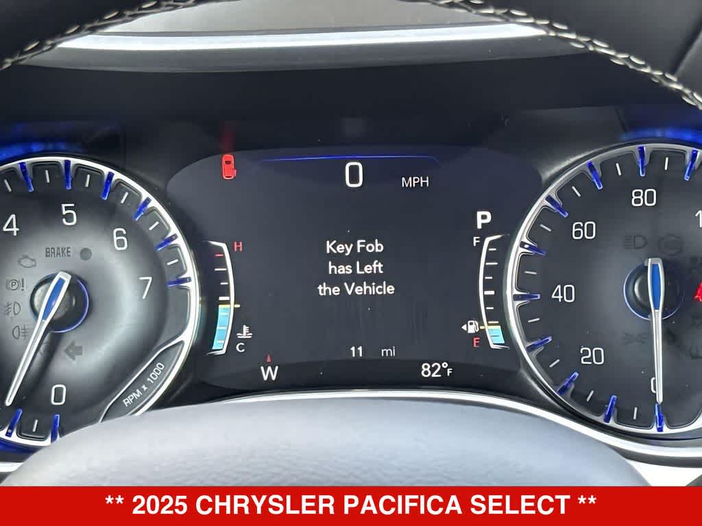 Thumbnail: 2025 Chrysler Pacifica - 19