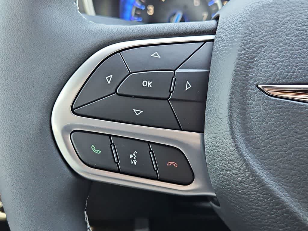 Thumbnail: 2026 Chrysler Pacifica - 24