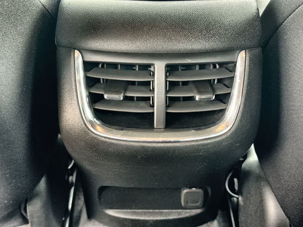 Thumbnail: 2024 Chevrolet Malibu - 22