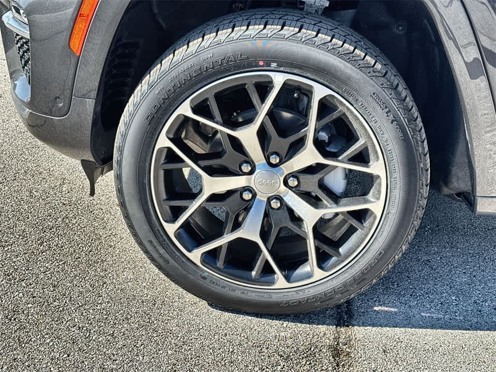 Thumbnail: 2025 Jeep Grand Cherokee - 9