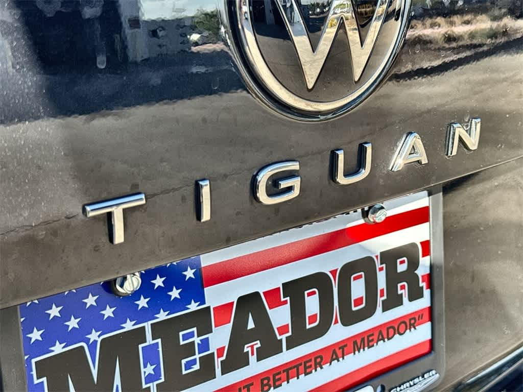 Thumbnail: 2023 Volkswagen Tiguan - 8