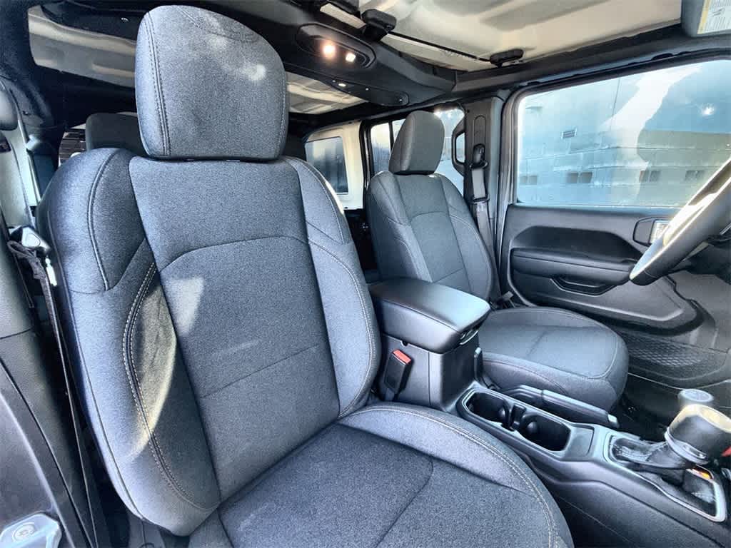 Thumbnail: 2026 Jeep Wrangler - 14