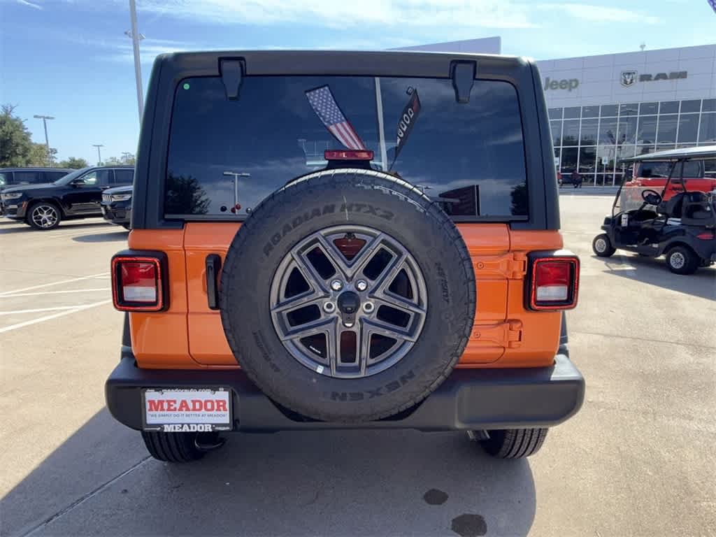 Thumbnail: 2025 Jeep Wrangler - 5