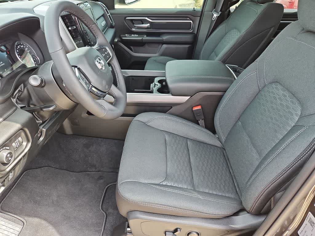 Thumbnail: 2026 RAM 1500 - 17