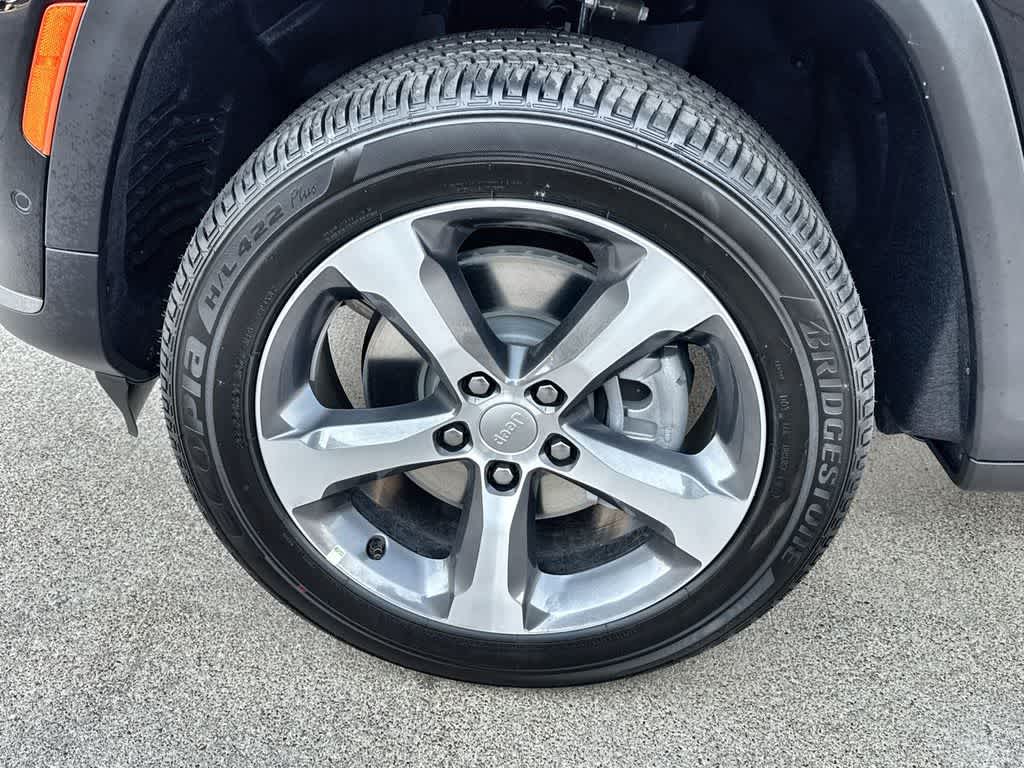 Thumbnail: 2025 Jeep Grand Cherokee L - 8