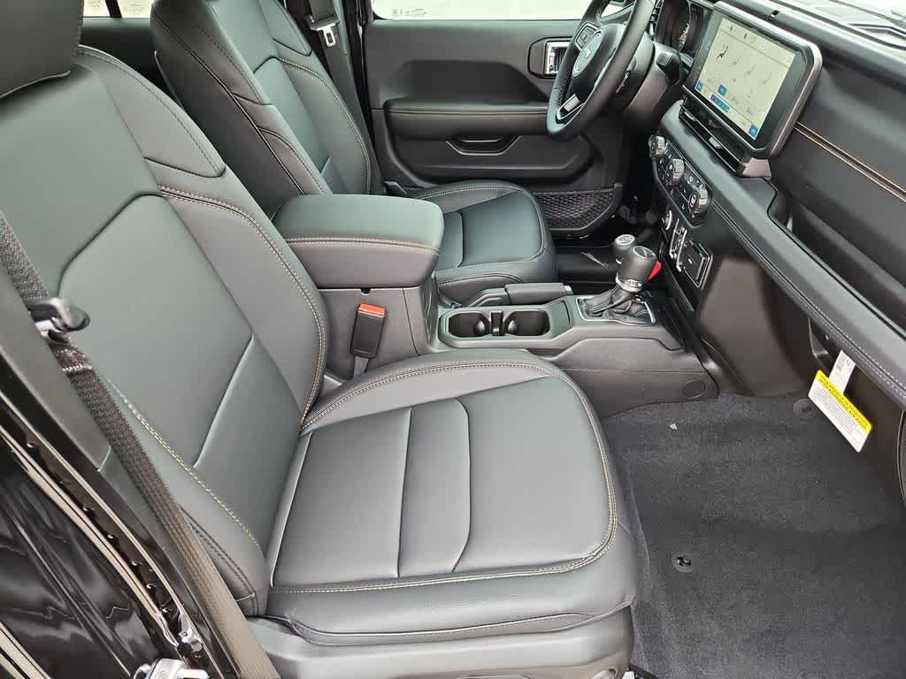 Thumbnail: 2026 Jeep Gladiator - 22