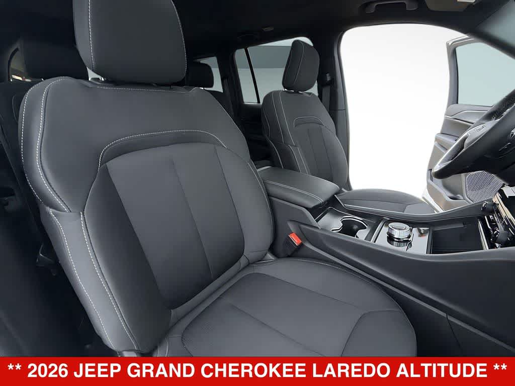 Thumbnail: 2026 Jeep Grand Cherokee - 14