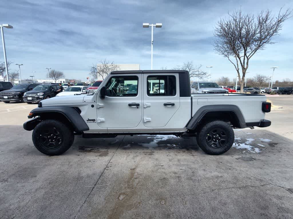 Thumbnail: 2026 Jeep Gladiator - 3