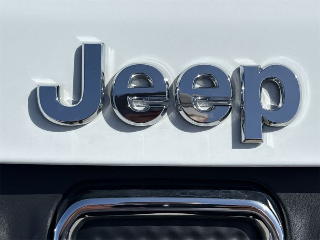 Thumbnail: 2022 Jeep Compass - 7