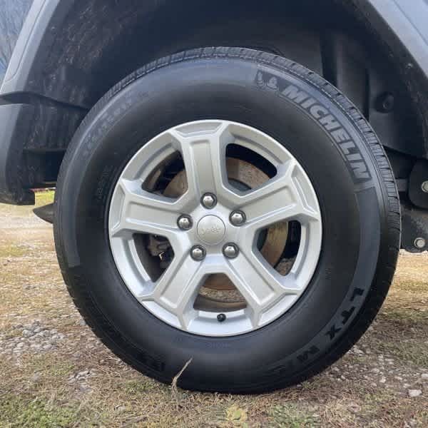 Thumbnail: 2021 Jeep Wrangler - 17